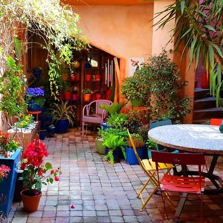 Petit Patio En Centre Ville ニーム エクステリア 写真